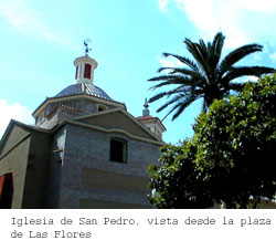 Iglesia de San Pedro, vista desde la plaza de Las Flores